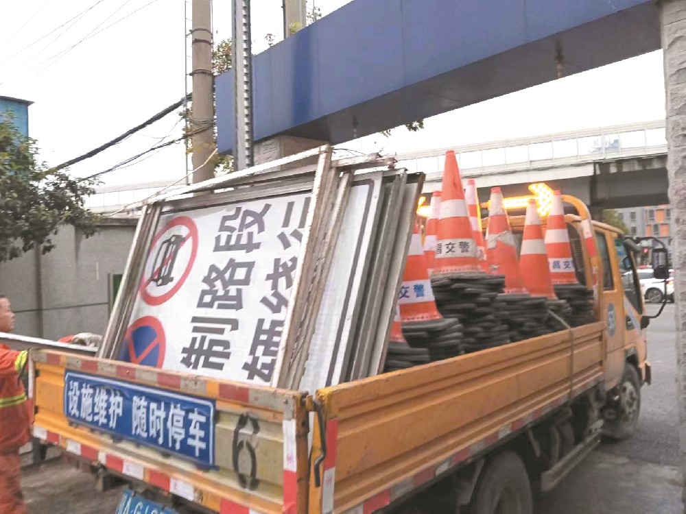 武漢交警發(fā)布提示 未來一周盡量選擇公共交通出行